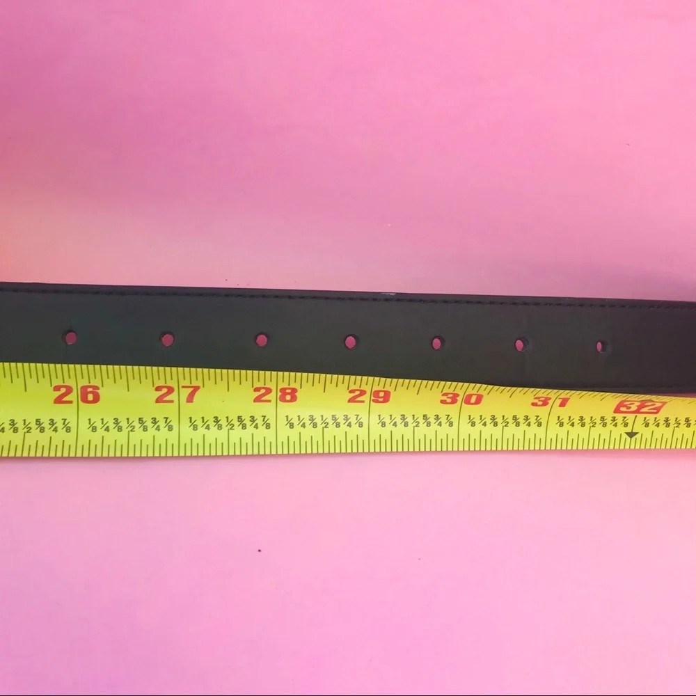 Black leather/manmade material belt
